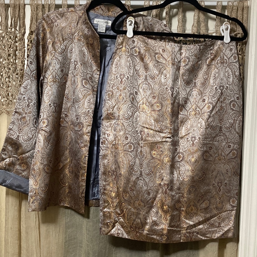 Newport News Paisley Skirt Jacket Set